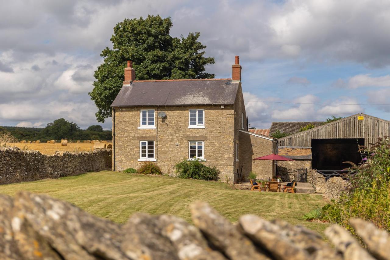 Luxury Farmhouse With Stunning Views And Hot Tub Ebberston Eksteriør bilde