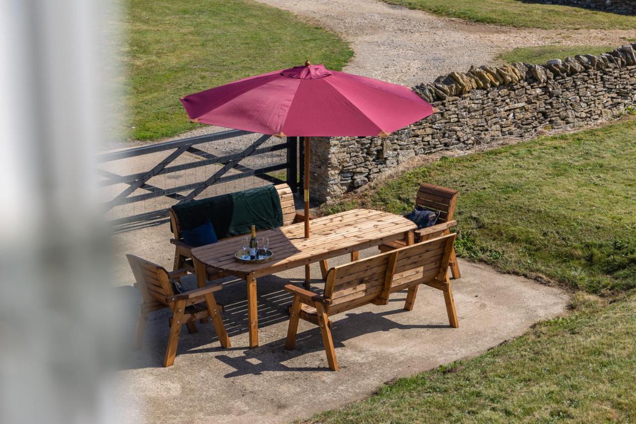 Luxury Farmhouse With Stunning Views And Hot Tub Ebberston Eksteriør bilde