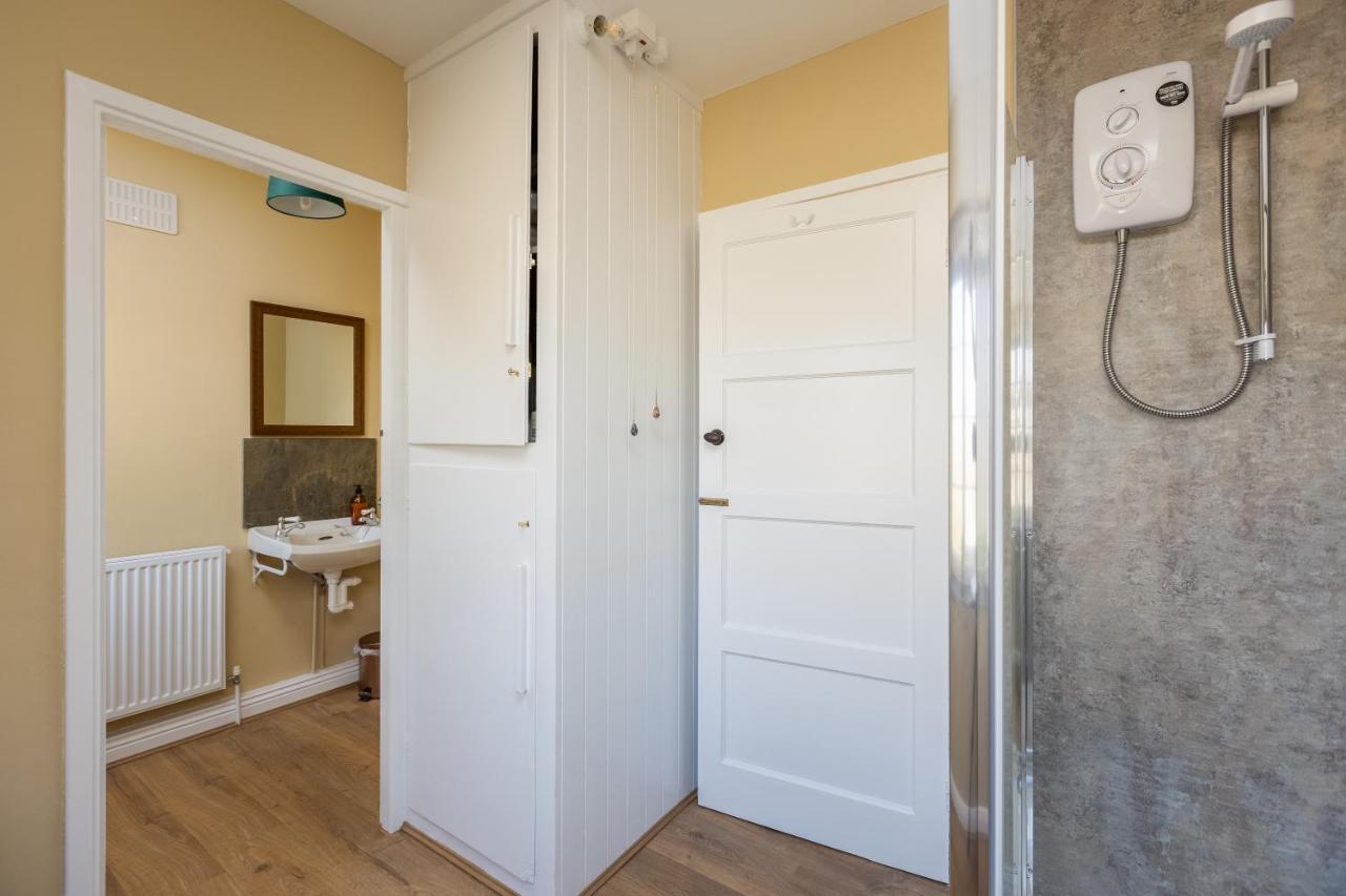 Luxury Farmhouse With Stunning Views And Hot Tub Ebberston Eksteriør bilde