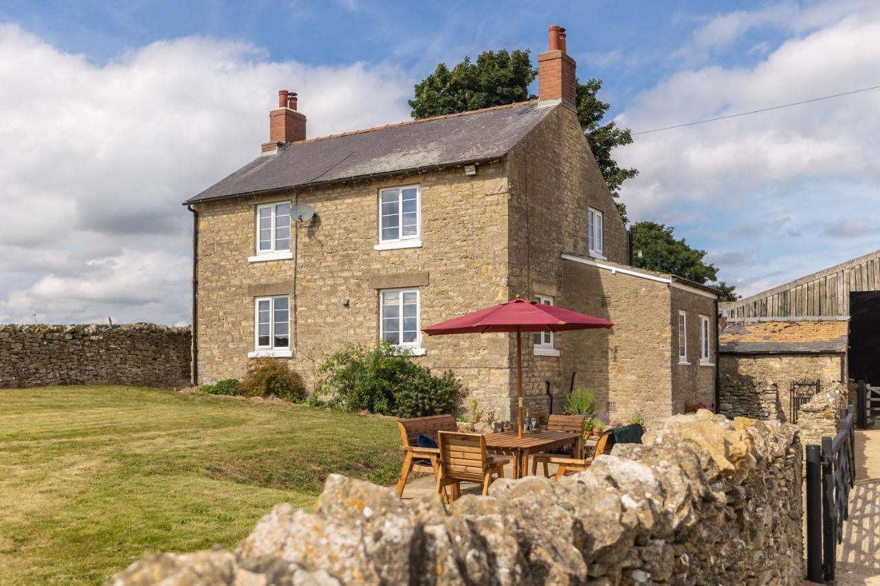 Luxury Farmhouse With Stunning Views And Hot Tub Ebberston Eksteriør bilde