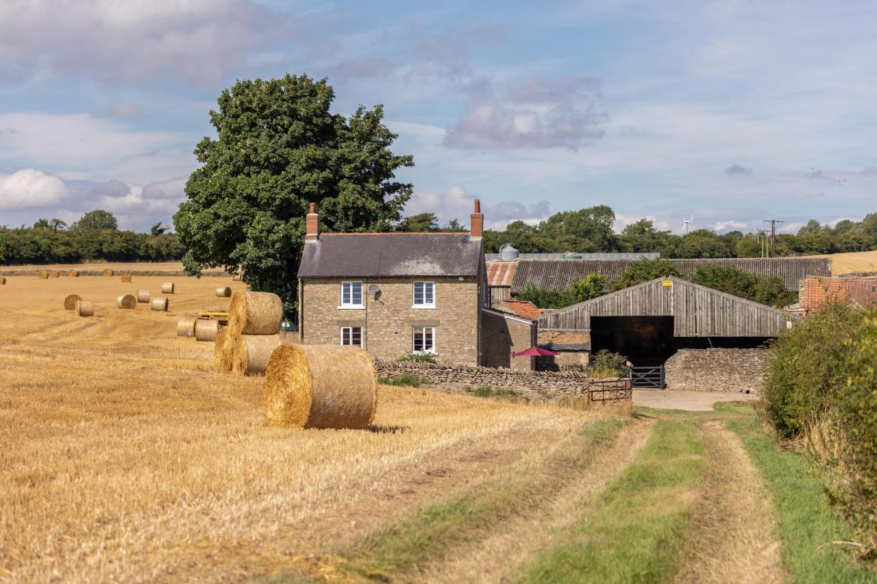 Luxury Farmhouse With Stunning Views And Hot Tub Ebberston Eksteriør bilde