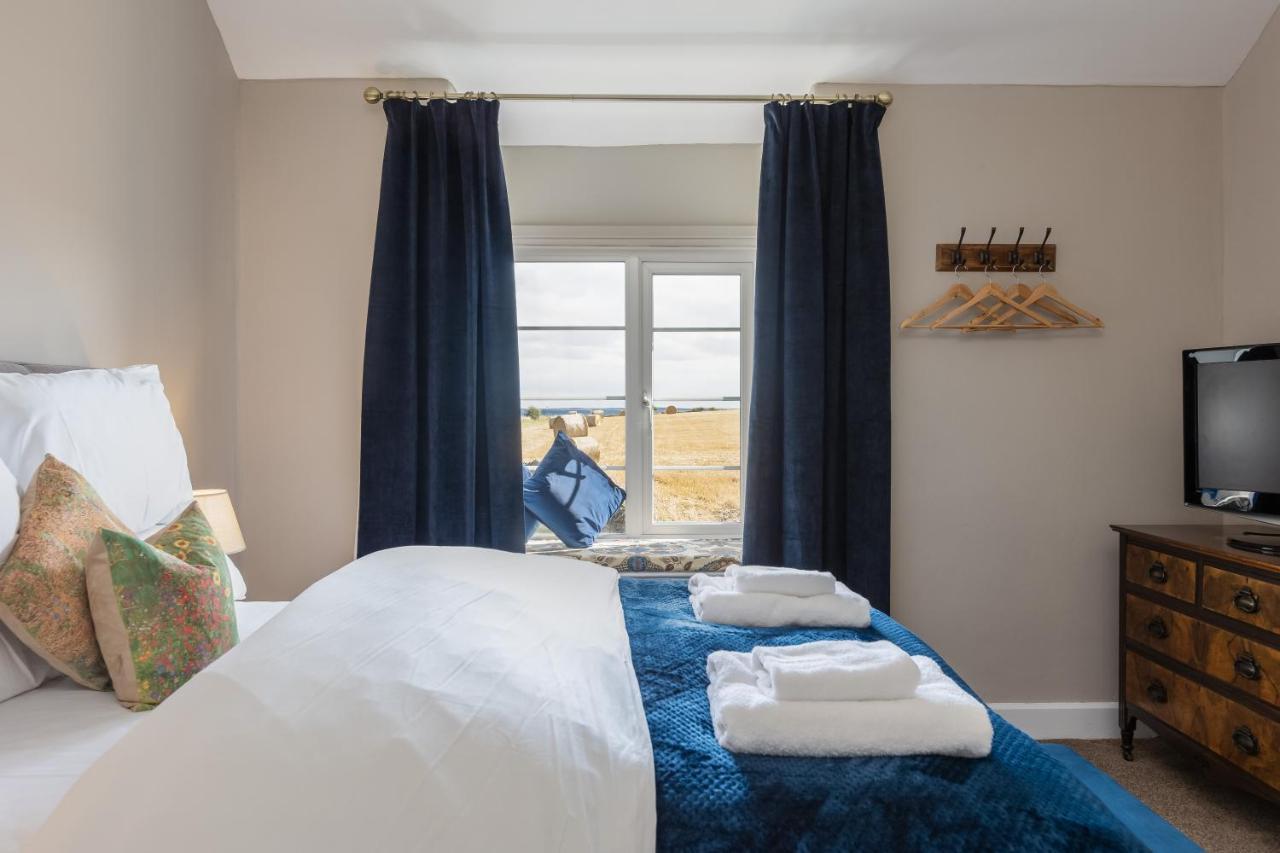 Luxury Farmhouse With Stunning Views And Hot Tub Ebberston Eksteriør bilde