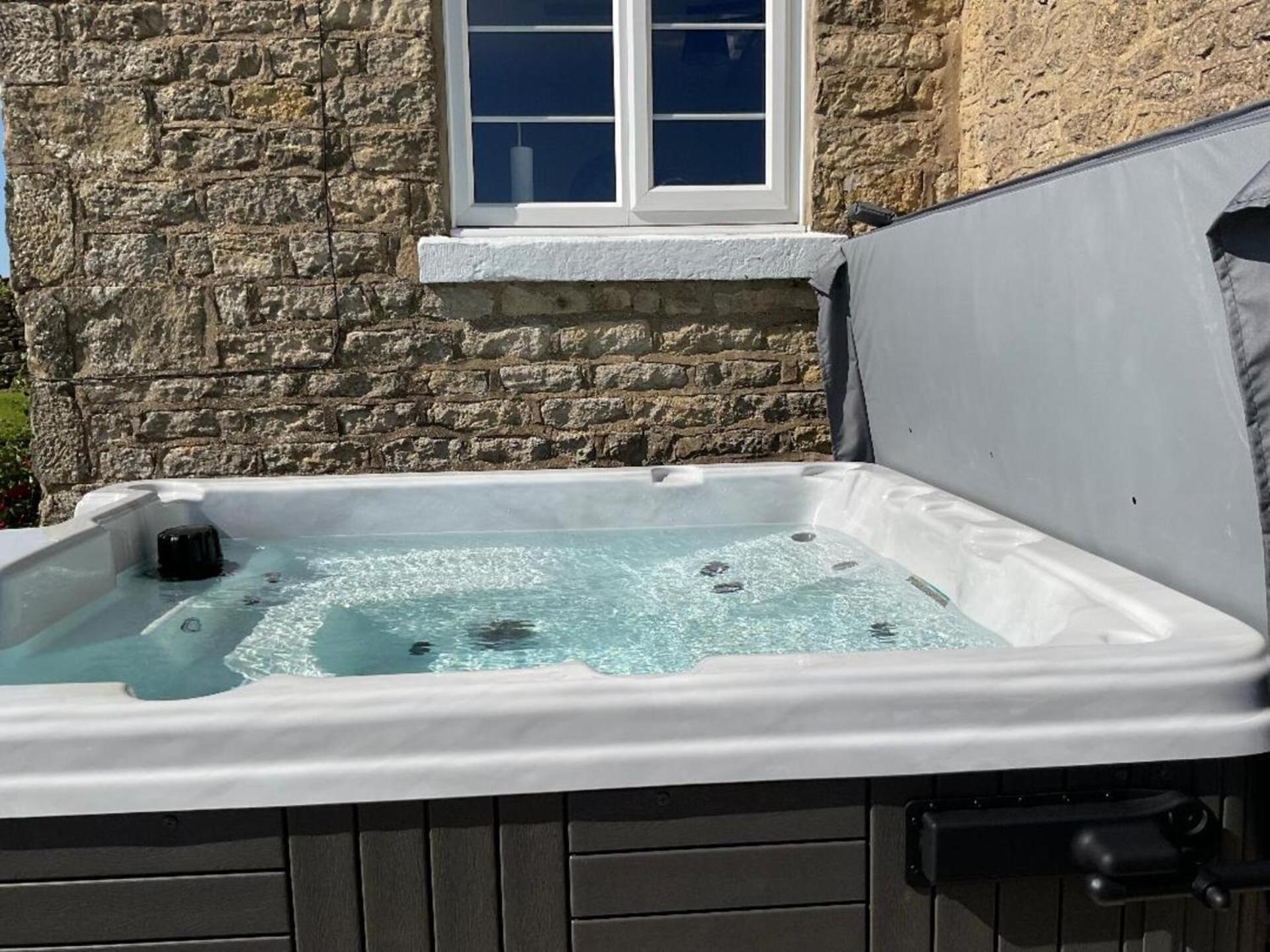Luxury Farmhouse With Stunning Views And Hot Tub Ebberston Eksteriør bilde